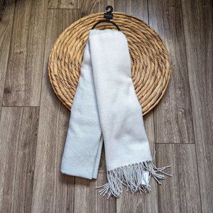 [2/$40] NWT - BANANA REPUBLIC Scarf with Fringe